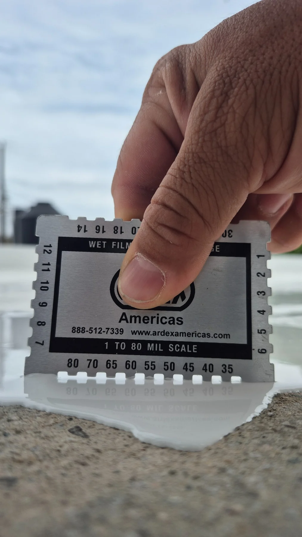 Control de espesor de película húmeda durante la aplicación por IMPERPRO